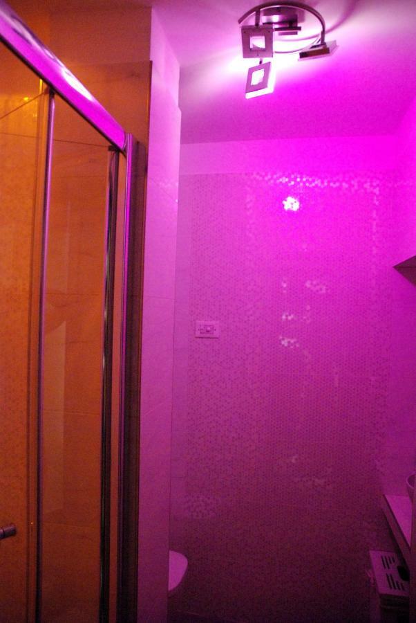 New Emotion Room Trieste Luaran gambar